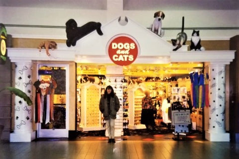 Dogs and Cats, Los Angeles Airport